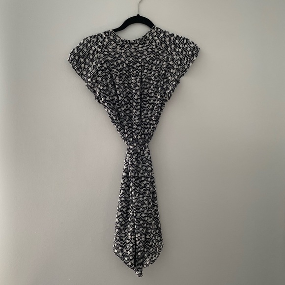 H&M Tie Dress - Picture 3 of 6